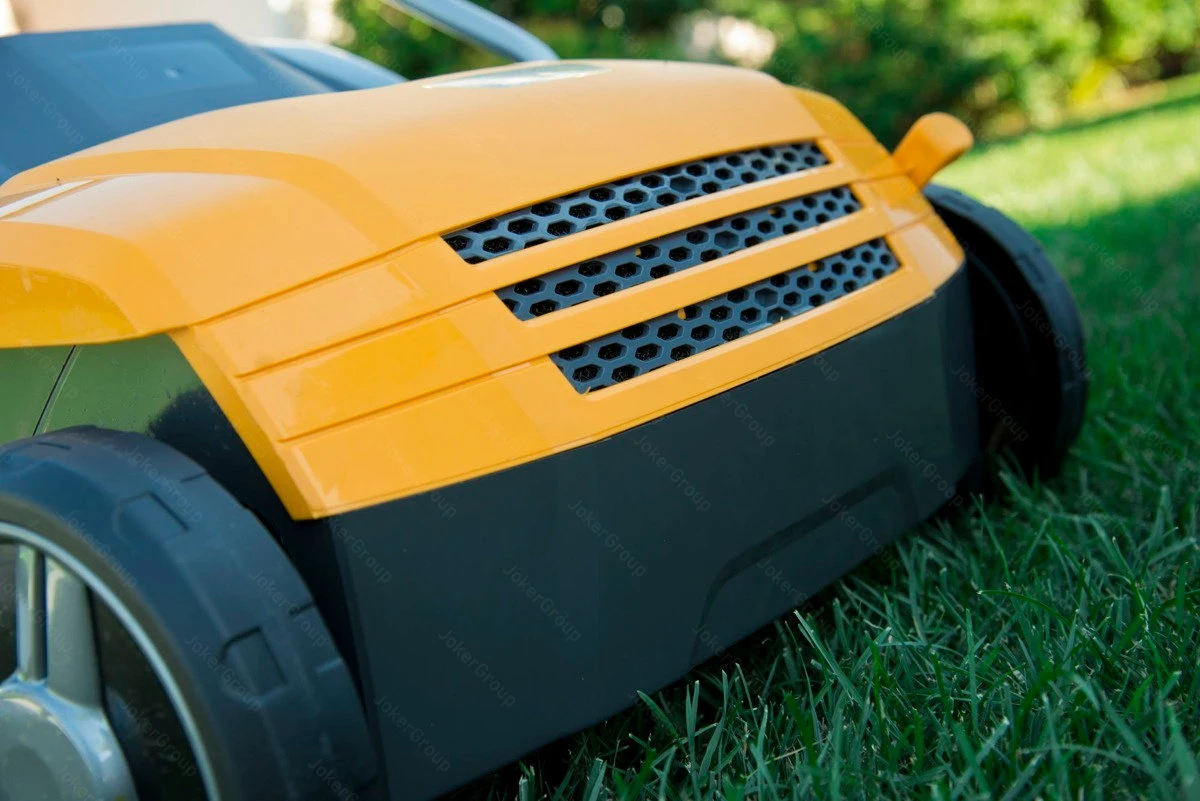 Wertykulator STIGA SV 213 E, 1300 W 7 Wertykulator STIGA SV 213 E, 1300 W - Image 5